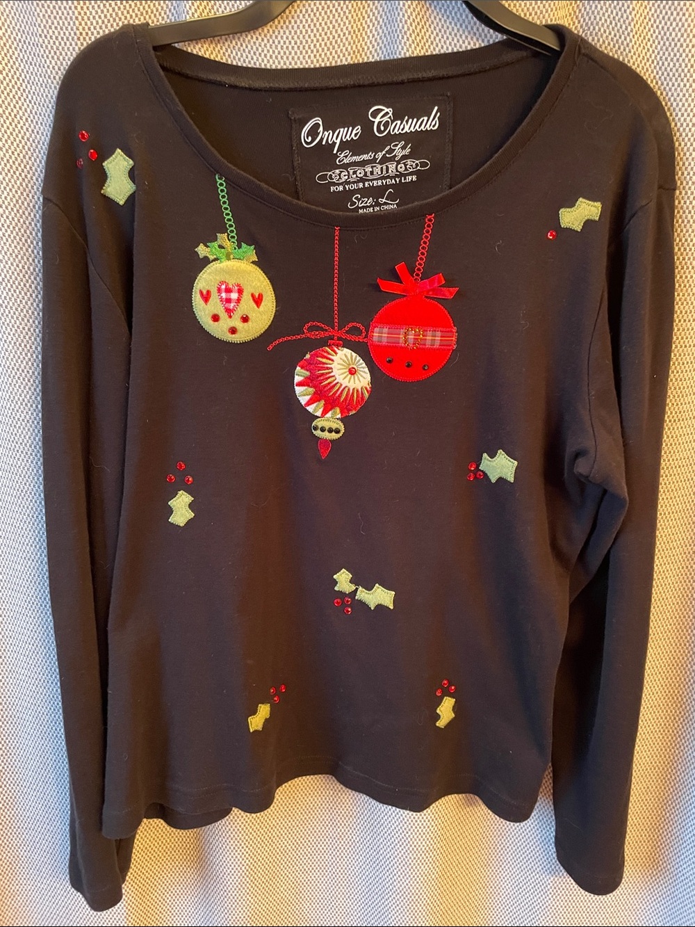 Onque Casuals Black Women's Ornament-Embellished Crew Neck Sweater